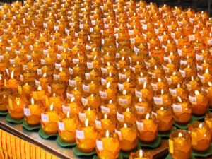Lotus Candle