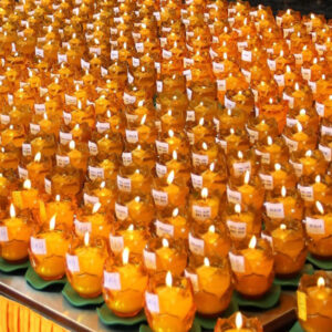 Lotus Candle